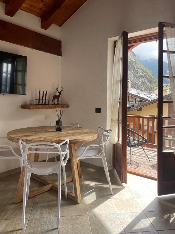 Chalet Mont Blanc De كورمايور المظهر الخارجي الصورة