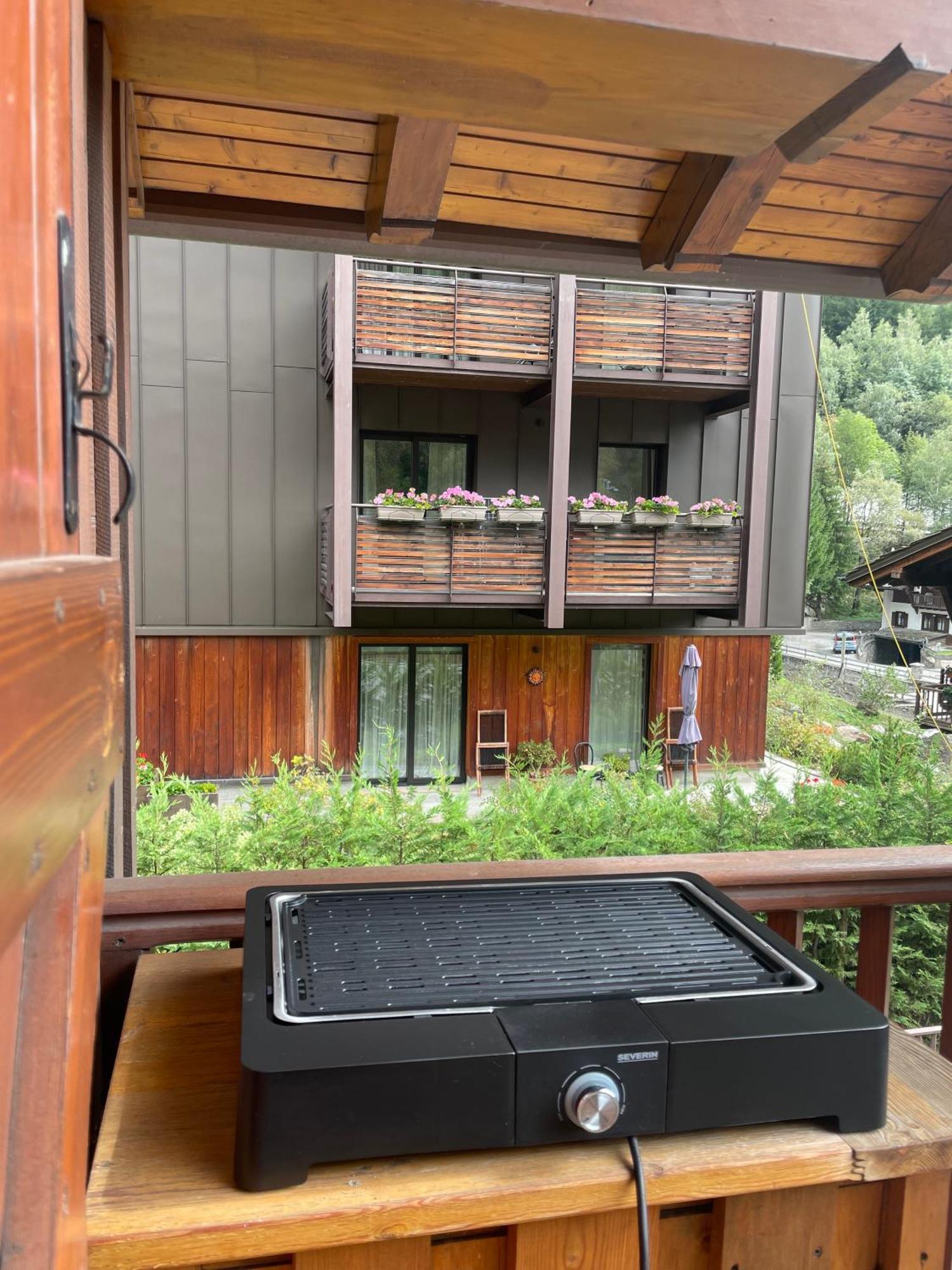 Chalet Mont Blanc De كورمايور المظهر الخارجي الصورة